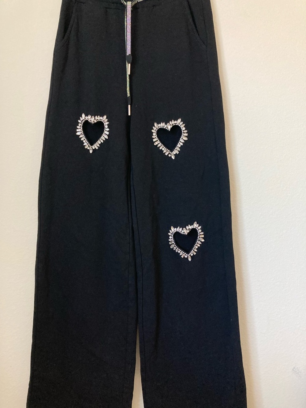 Lizette Collections Black Heart-Accent Wide Leg Sweatpants | New without Tags - Picture 5 of 10